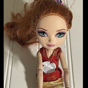 Ever After High First Chapter Holly O'Hair Doll Dress, shoes